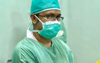 Gynecologist Yohanes Mambrassar