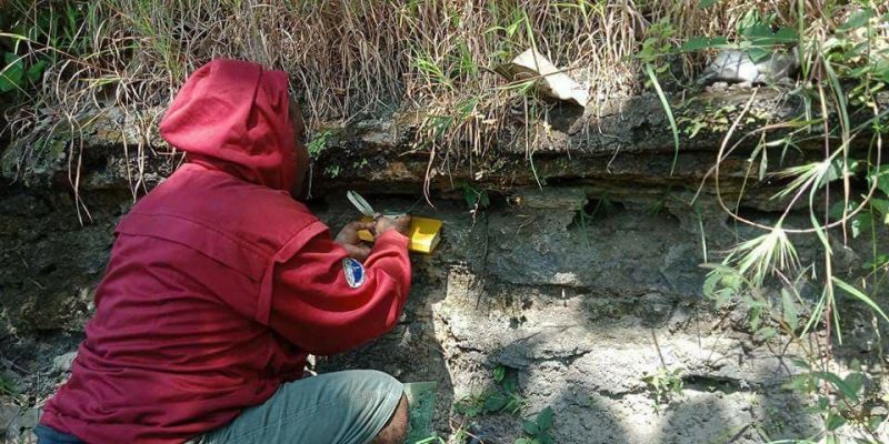 Demi Nawipa - geology student in Papua